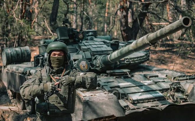 关于枪手队中途晋级，呼风唤雨斩首四强的信息